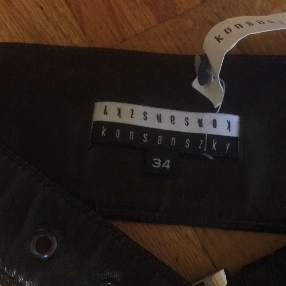 Designer Dora Konsanszky belt 34/ 4